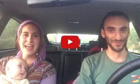 Couple Sings Acapella In The Car